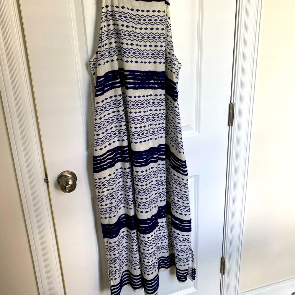Blue and white textured sleeveless dress